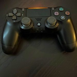 PlayStation 4 controller